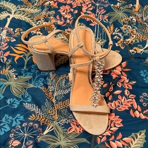 Jewel Badgley Mischka Gold Glitter Heels
